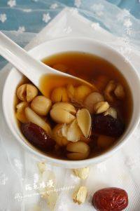 很有食欲的莲子百合糖水