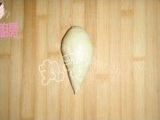 自制芒果牛角包做法图解4)