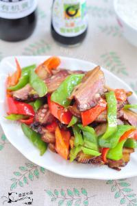 家常菜腊肉小炒