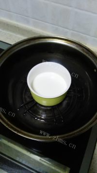 自制木瓜奶冻做法图解3)