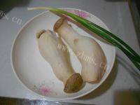 家常菜酱香杏鲍菇做法图解1)