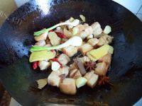 家常菜土豆红烧肉做法图解2)