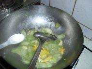 「DIY美食」丝瓜炒鸡蛋	