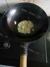 营养丰富的芹菜炒土豆丝做法图解4)
