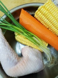 美味的鸡肉蔬菜粥做法图解1)