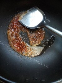 美味的牛排意面做法图解4)