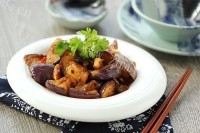 美味的老干妈烧茄子