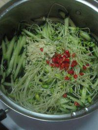 「美味可口」凉拌粉丝做法图解4)