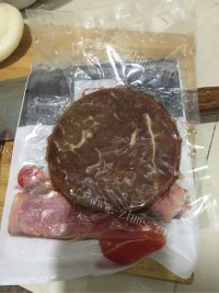 口感丰富的牛肉粒炒玉米核桃做法图解2)