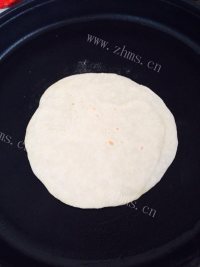 简单美味薄饼卷土豆丝做法图解9)
