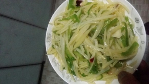 唇齿留香的酸辣土豆丝