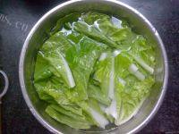 美味的小白菜鸡蛋汤做法图解2)