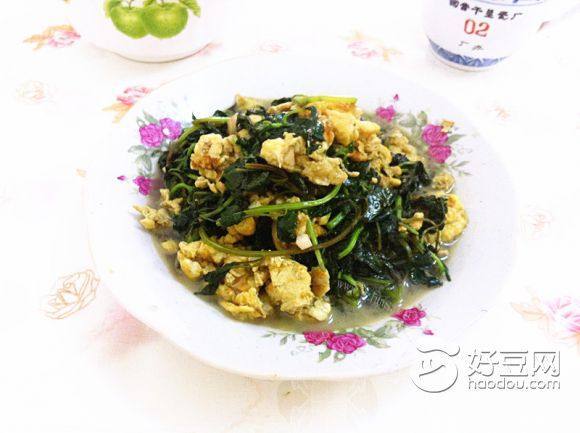 紫苏炒鸡蛋