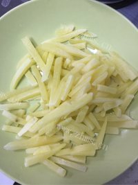 好吃的干煸土豆丝做法图解3)