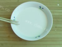 营养丰富的烫蛋皮做法图解3)
