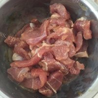满口清香的皮蛋瘦肉粥做法图解1)