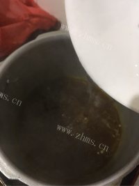 独特的咖喱鱼蛋做法图解5)