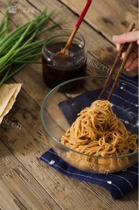 色香味俱全的葱油拌面做法图解6)