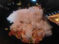 回味无穷的炒米饭的做法图解四