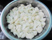 秀色可餐的腊肉炒菜花做法图解3)