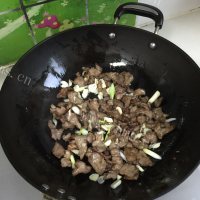 细嫩筋道奇台过油肉做法图解11)