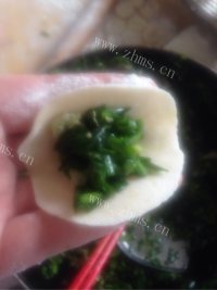诱人的韭菜鸡蛋饺子做法图解8)