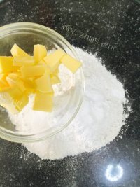香喷喷的司康饼做法图解2)