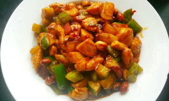 香飘十里的宫保鸡丁