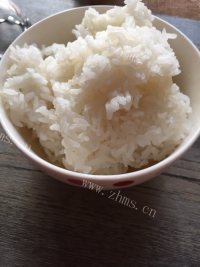 自制紫菜包饭做法图解1)