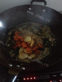 珍馐美味的土豆烧海带做法图解9)