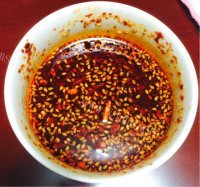 美味的酸辣土豆粉做法图解6)