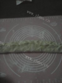 美味的火腿肠面包做法图解3)