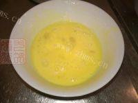 让人怀念的腊肠炒饭做法图解2)
