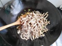 （小肚鸡肠）老干妈爆鸡肠做法图解6)