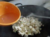 家常菜素炒豆腐做法图解6)