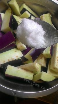 家常菜鱼香茄子做法图解2)