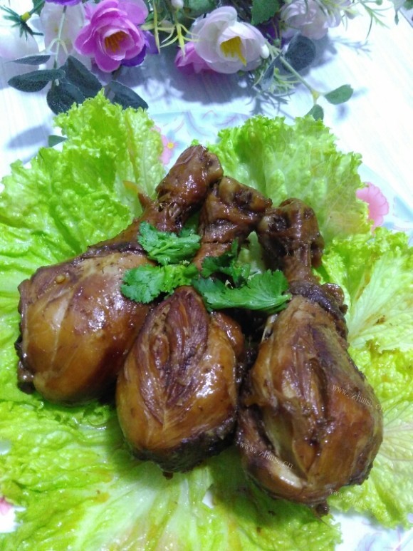 玉盘珍馐的酱烧鸡腿