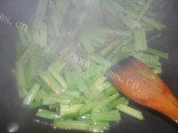 「首发」芹菜炒肉丝做法图解4)