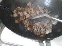 口感好的牛肉炖土豆做法图解10)