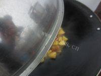 清爽的土豆焖排骨