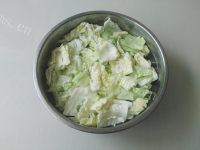 满口清香的手撕包菜做法图解2)