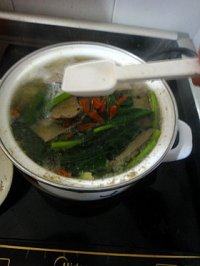 营养的菠菜猪肝汤