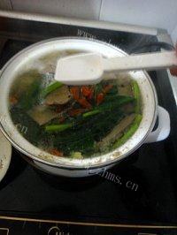 营养的菠菜猪肝汤