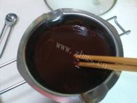 美味的玫瑰熔岩蛋糕做法图解12)