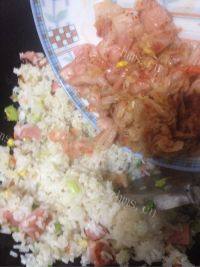 美味的泡菜炒饭做法图解8)