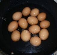 自制香卤鸡蛋做法图解2)