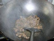 简易版洋葱炒肉丝做法图解4)