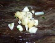 蒜香蚝油生菜做法图解2)