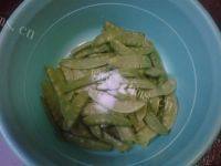 荷兰豆炒腊肠（简单版）做法图解2)