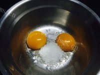 自制香蕉戚风做法图解2)